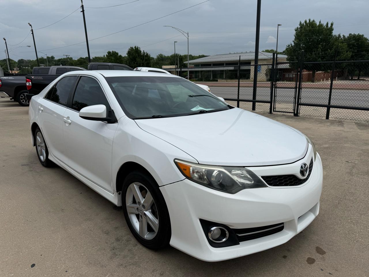 Toyota Camry XLE 2013