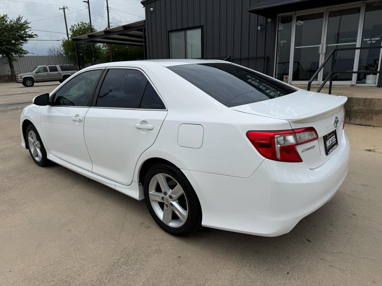 Toyota Camry XLE 2013