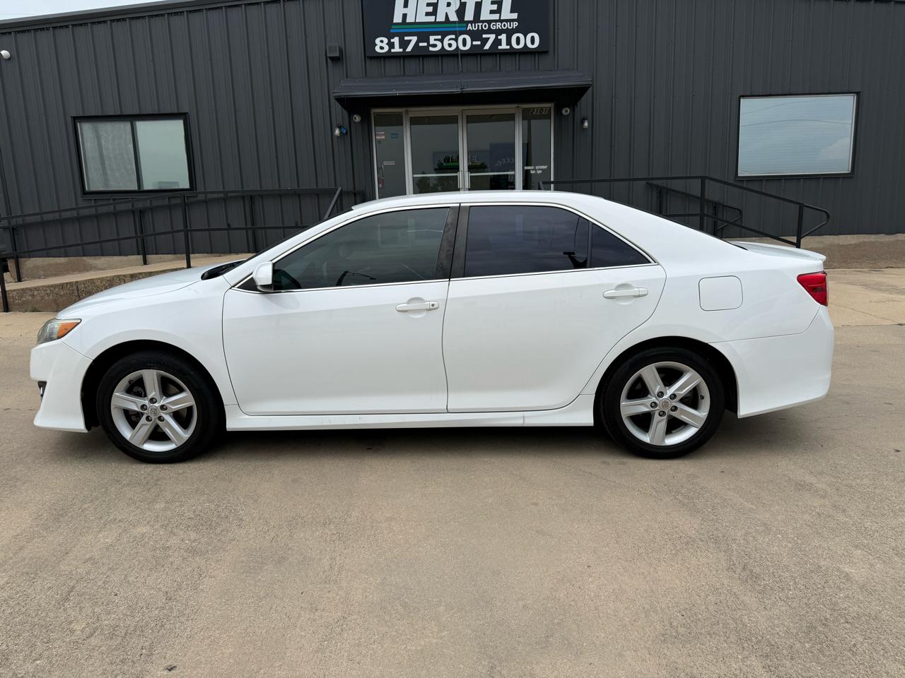 Toyota Camry XLE 2013