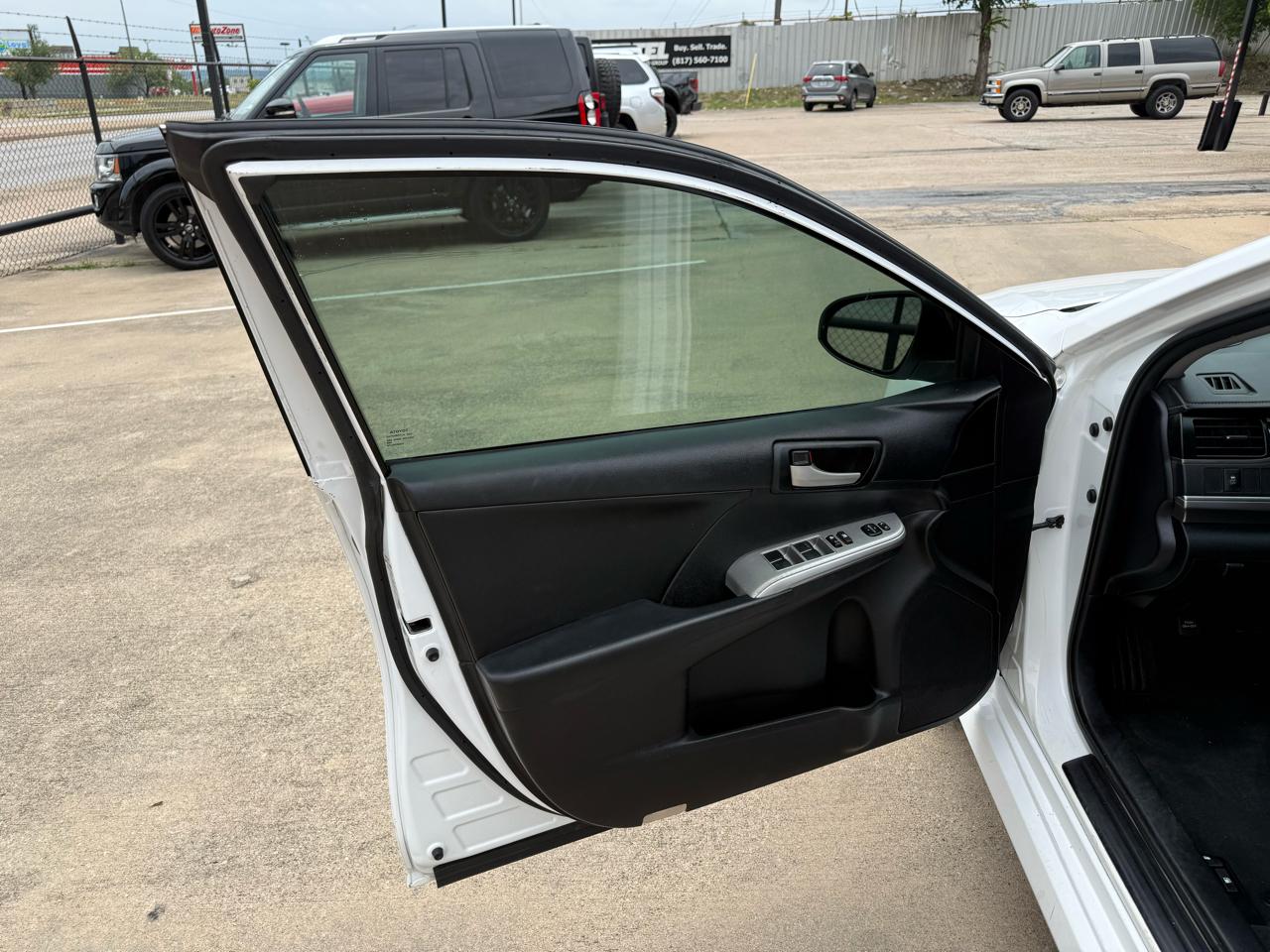 Toyota Camry XLE 2013