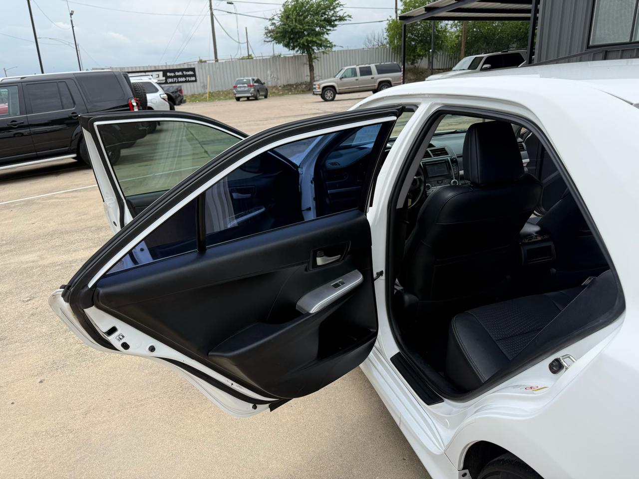 Toyota Camry XLE 2013