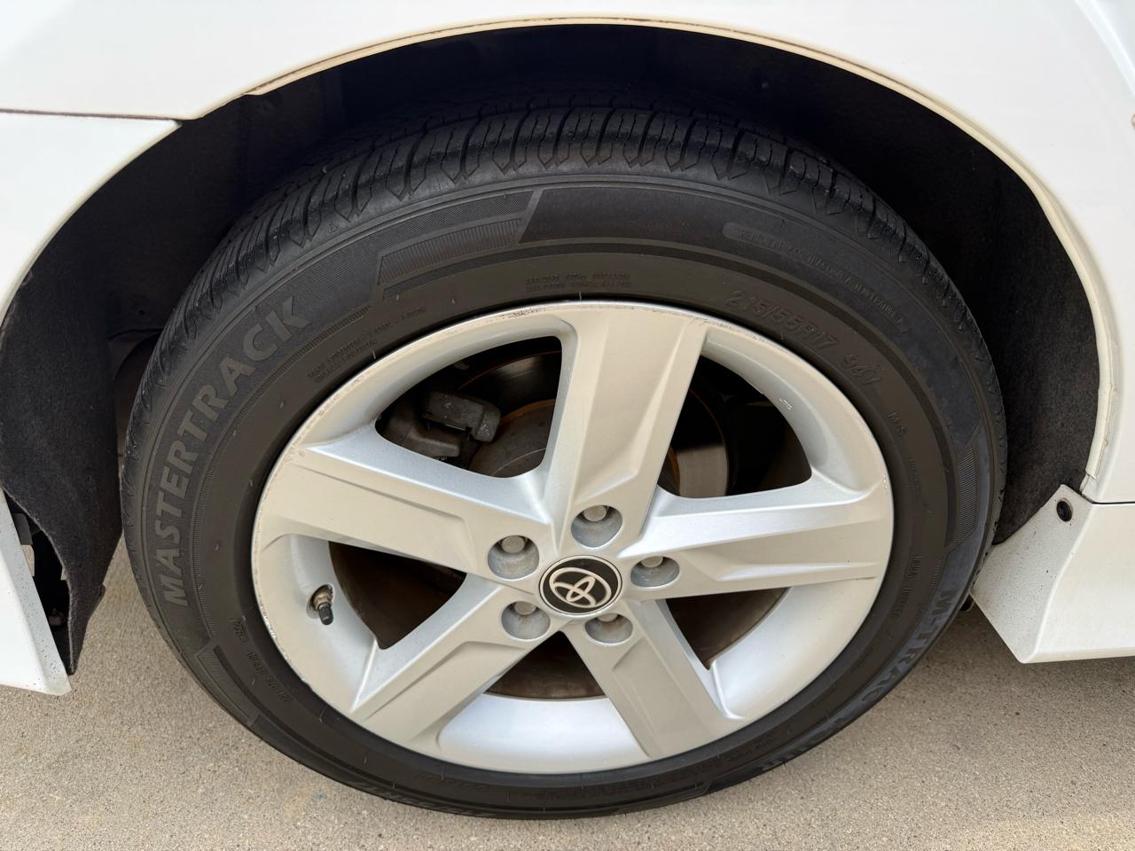 Toyota Camry XLE 2013