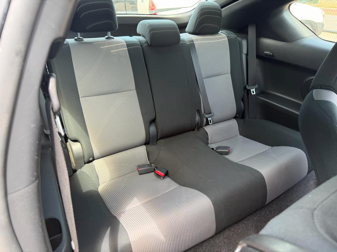 Scion tC Sports Coupe 6-Spd AT 2016