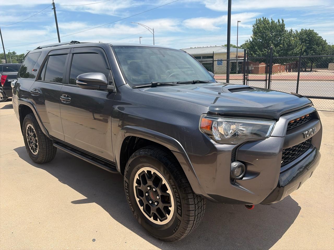Toyota 4Runner TRD Off-road Premium 4WD 2017