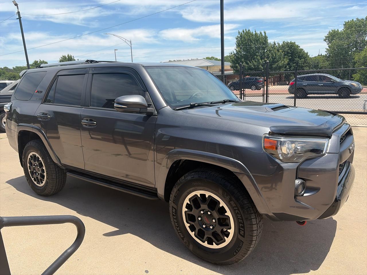 Toyota 4Runner TRD Off-road Premium 4WD 2017
