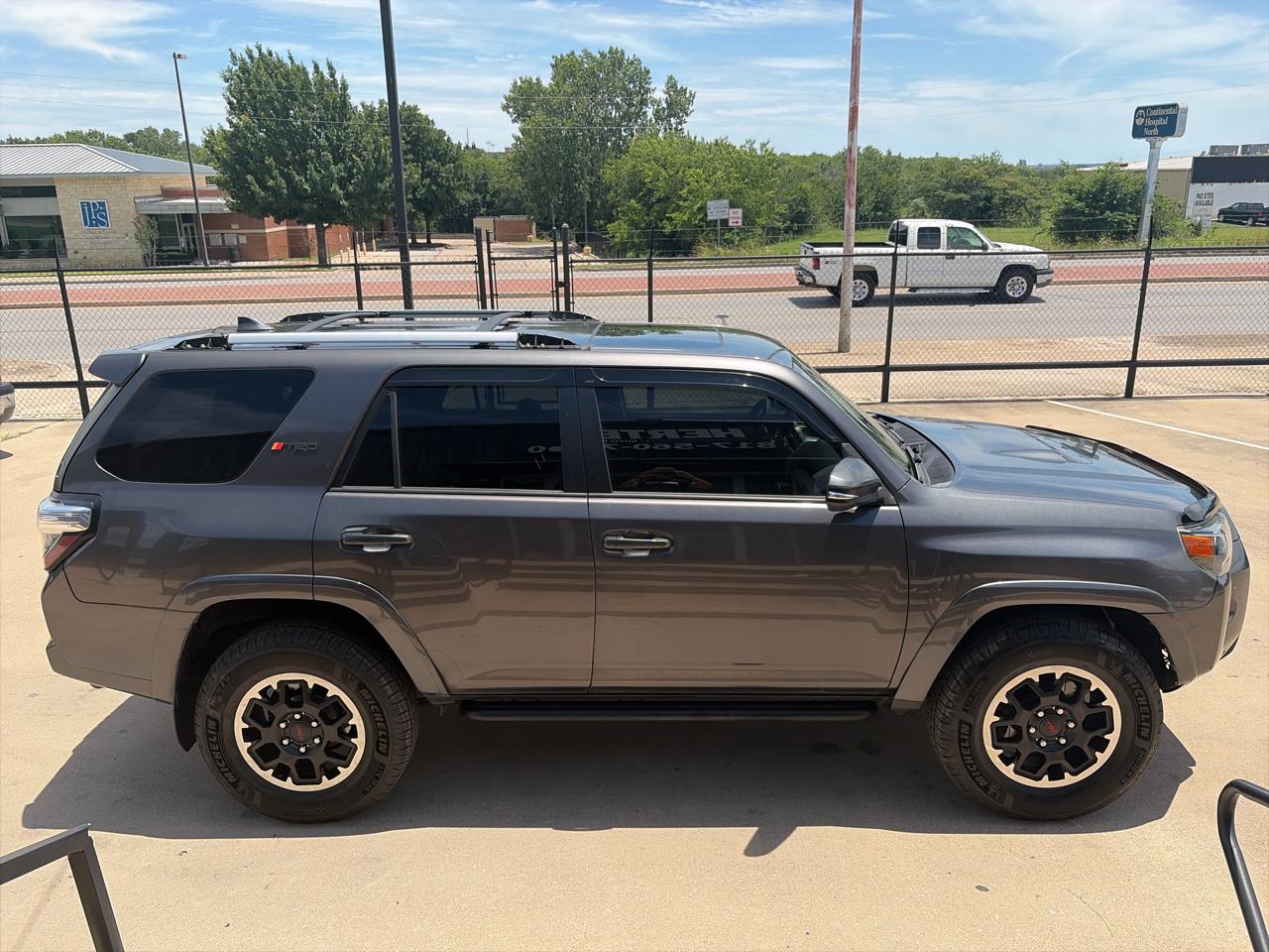 Toyota 4Runner TRD Off-road Premium 4WD 2017