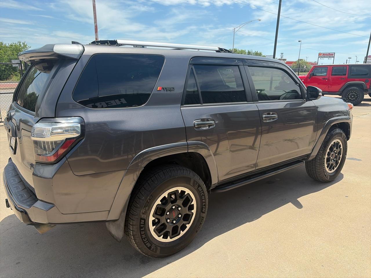 Toyota 4Runner TRD Off-road Premium 4WD 2017