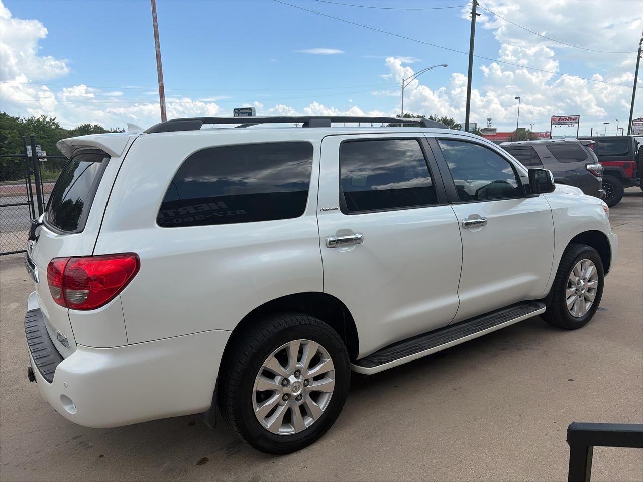 Toyota Sequoia Plantium 2WD 2014