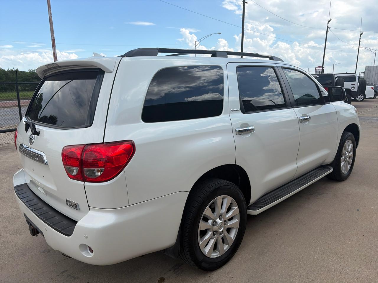 Toyota Sequoia Plantium 2WD 2014