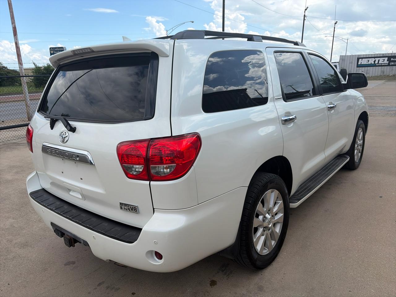 Toyota Sequoia Plantium 2WD 2014