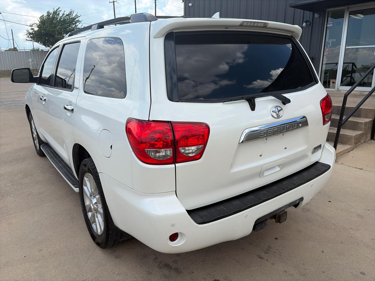 Toyota Sequoia Plantium 2WD 2014