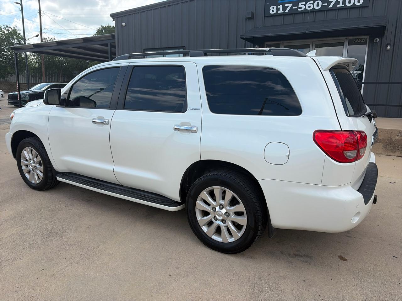 Toyota Sequoia Plantium 2WD 2014
