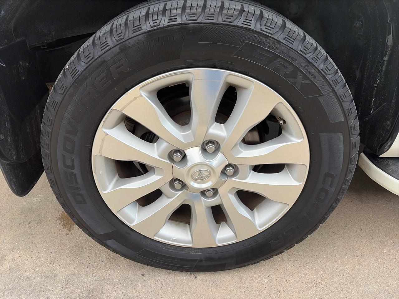 Toyota Sequoia Plantium 2WD 2014