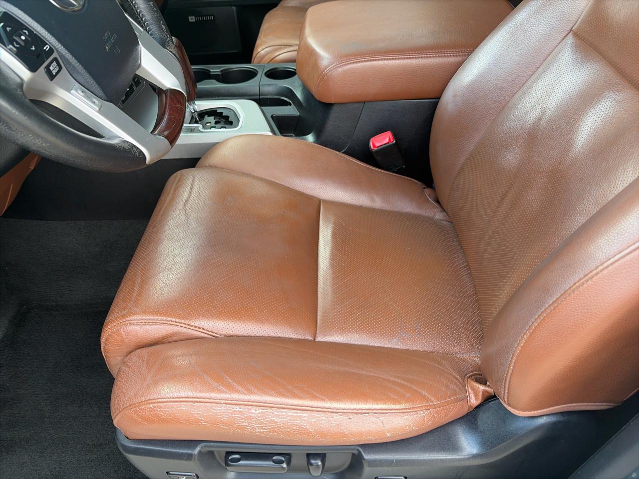 Toyota Sequoia Plantium 2WD 2014