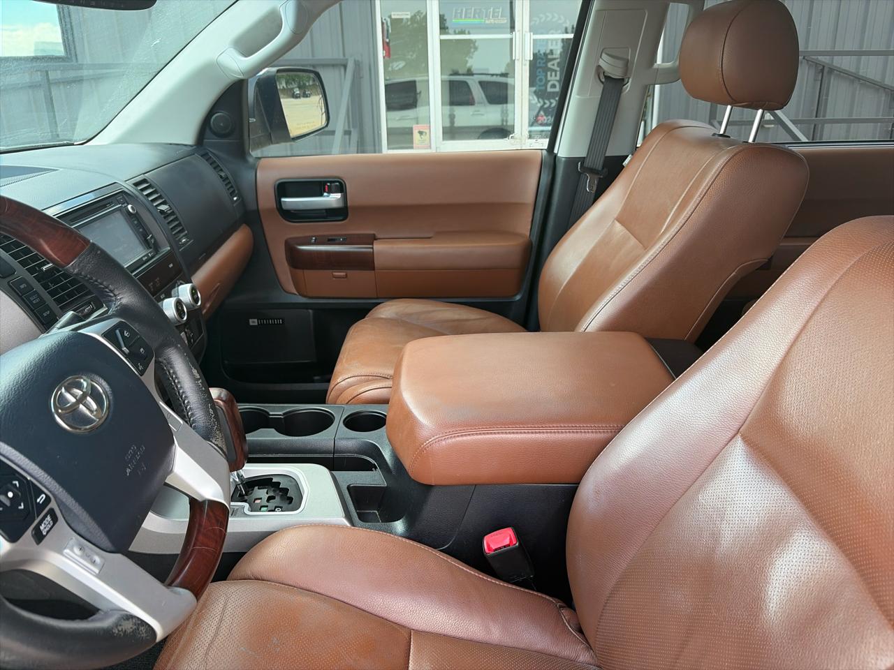 Toyota Sequoia Plantium 2WD 2014