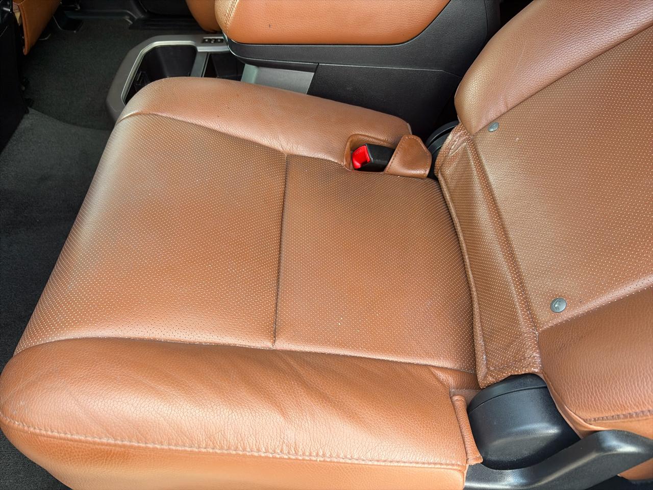 Toyota Sequoia Plantium 2WD 2014