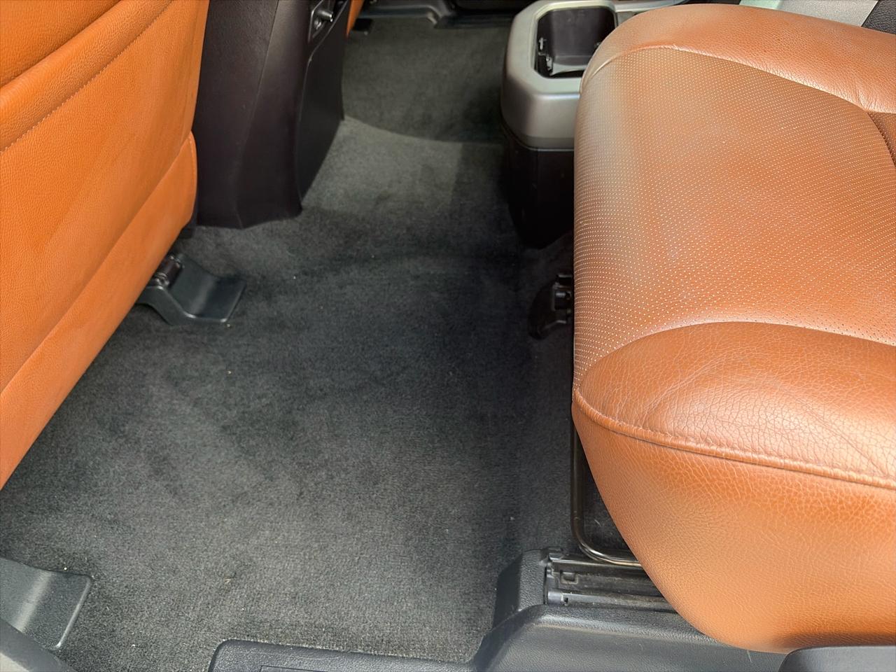 Toyota Sequoia Plantium 2WD 2014