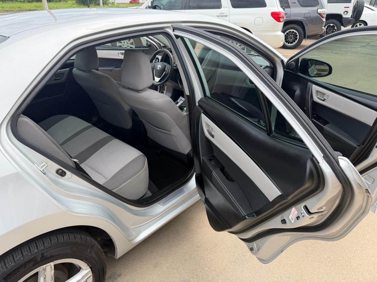 Toyota Corolla LE CVT 2017