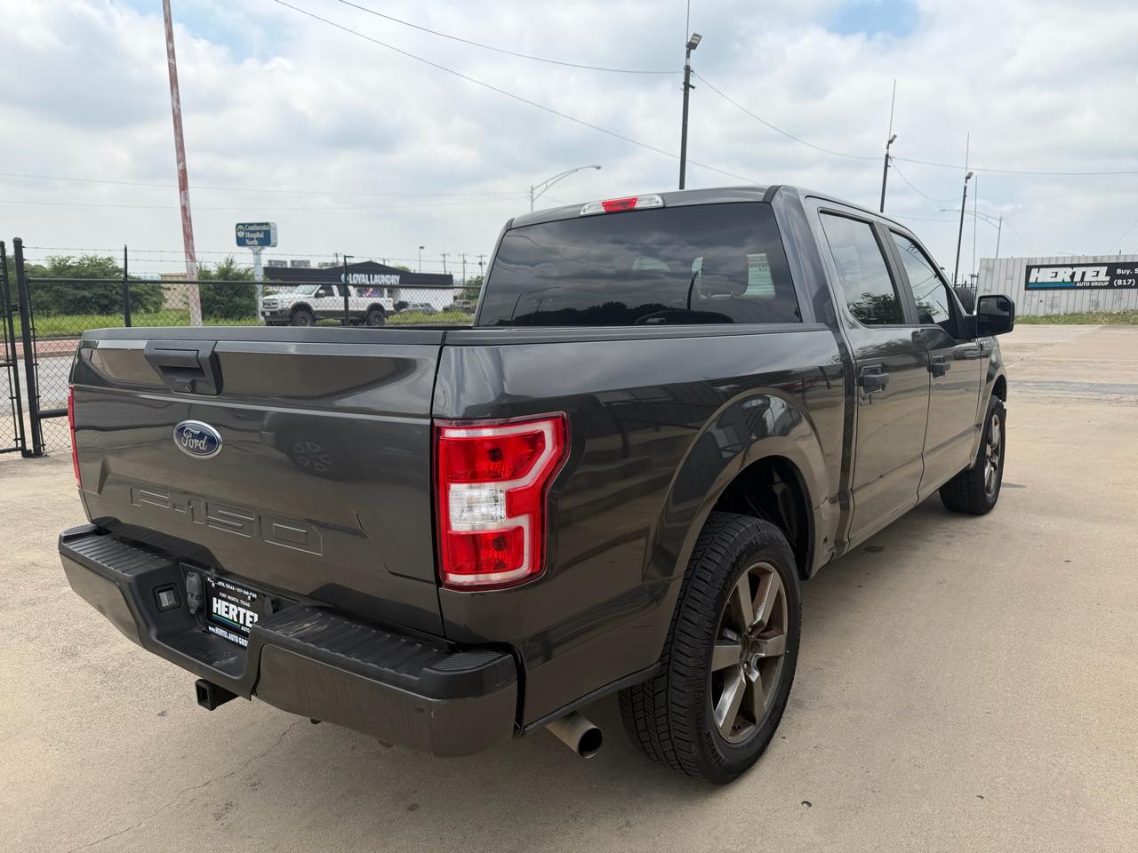 Ford F-150 2WD SuperCrew 139" XL 2019