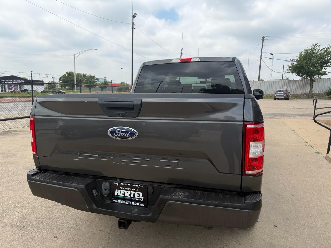 Ford F-150 2WD SuperCrew 139" XL 2019