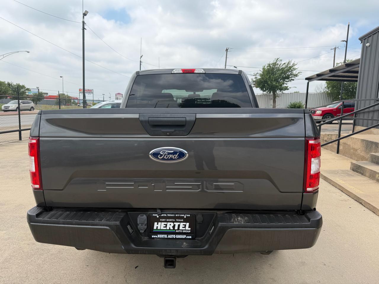 Ford F-150 2WD SuperCrew 139" XL 2019