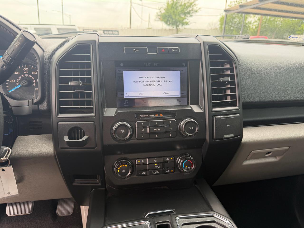 Ford F-150 2WD SuperCrew 139" XL 2019