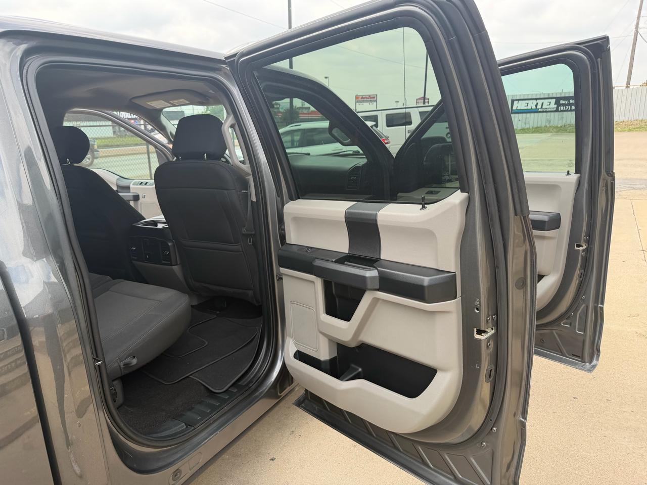 Ford F-150 2WD SuperCrew 139" XL 2019