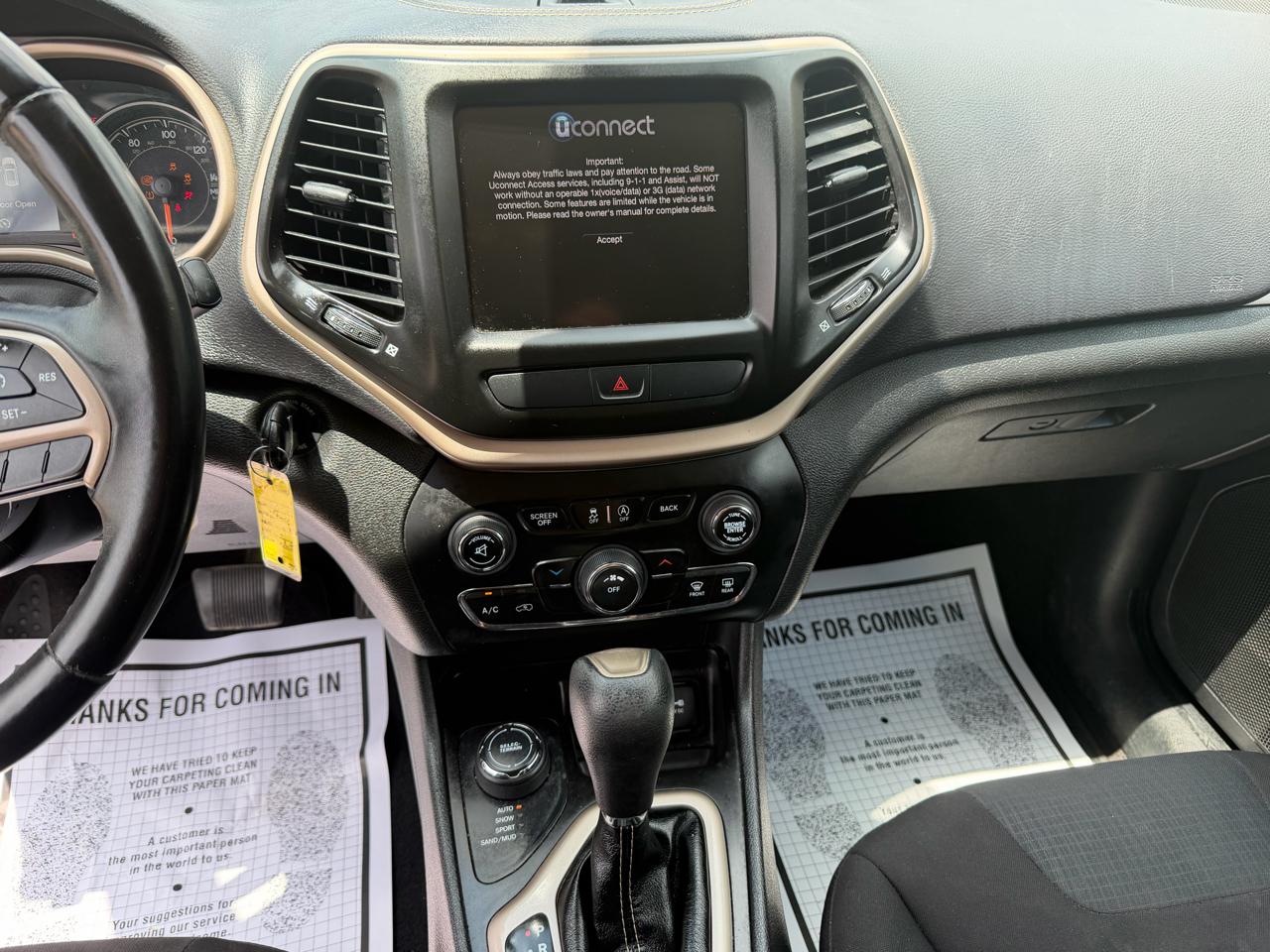 Jeep Cherokee Latitude 4WD 2017