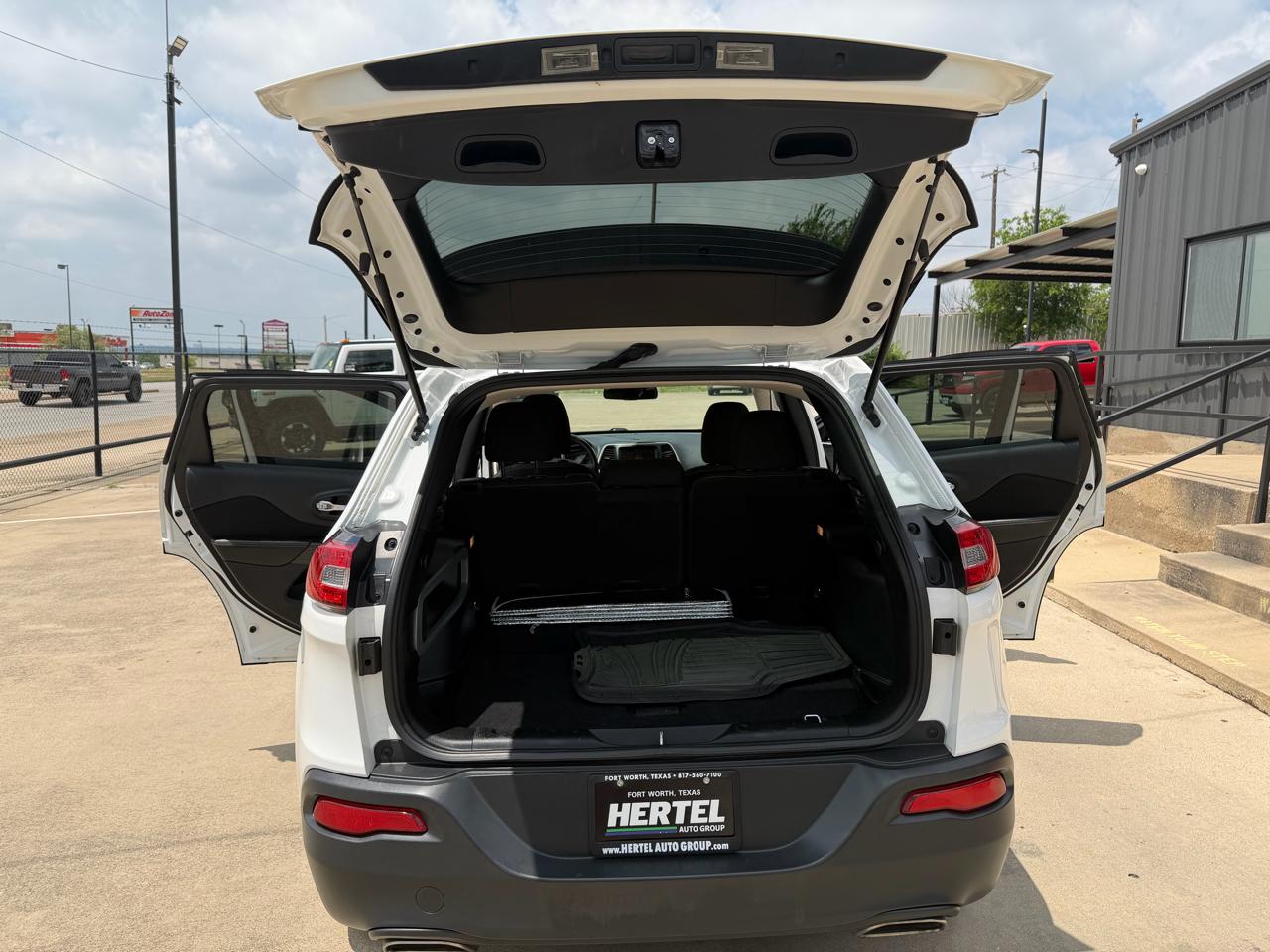 Jeep Cherokee Latitude 4WD 2017