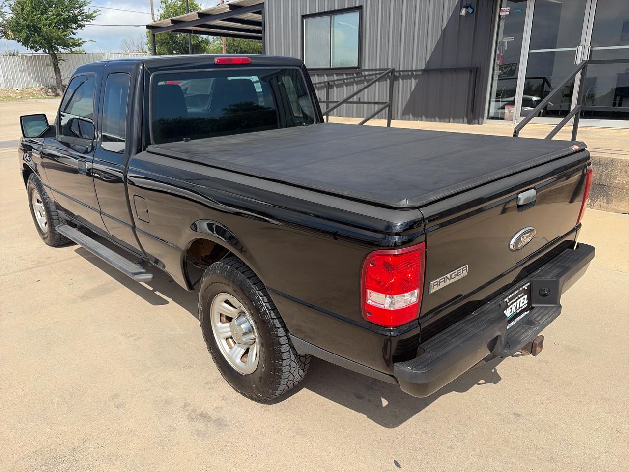 Ford Ranger 108" WB XLT 2010