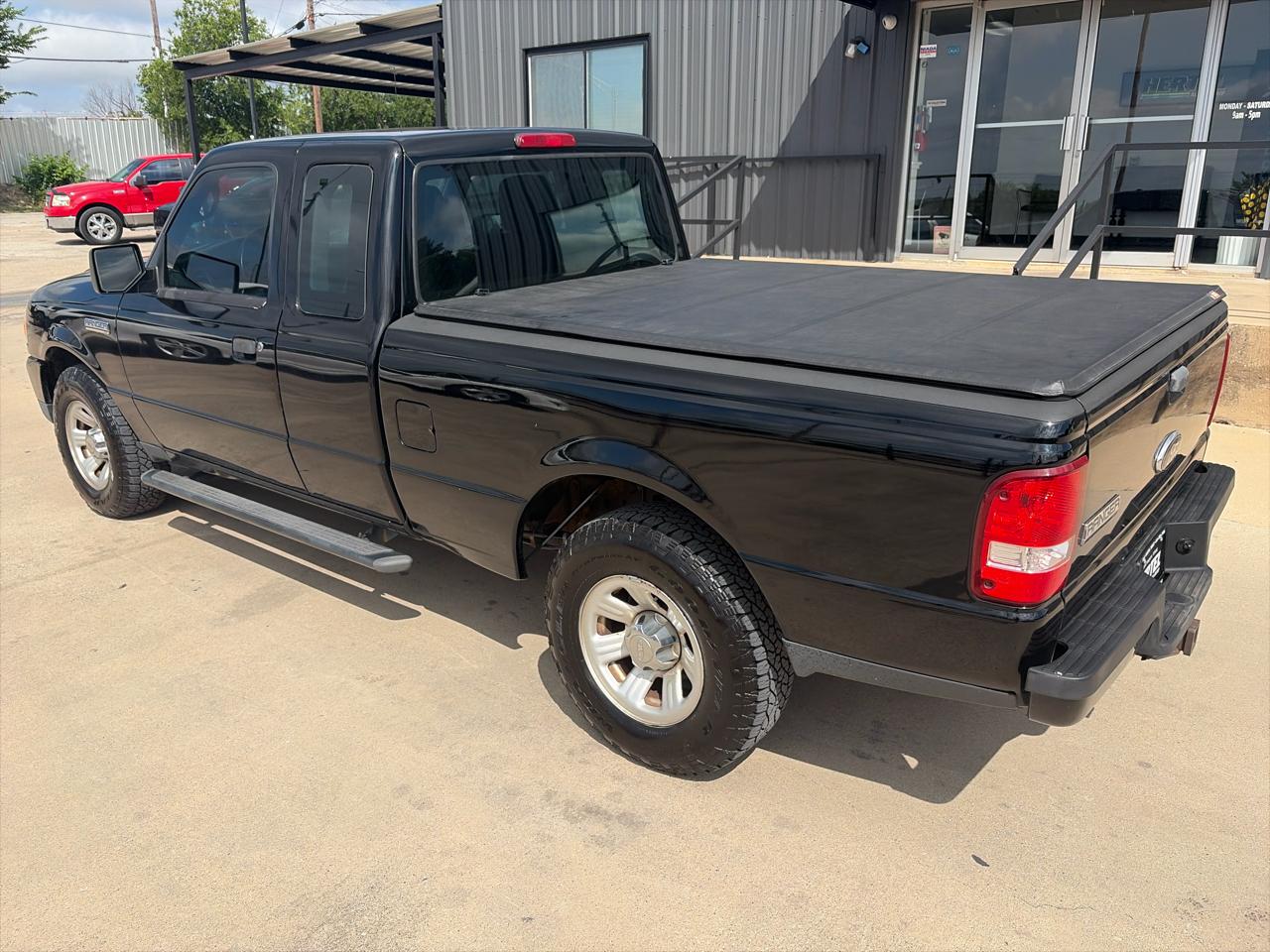 Ford Ranger 108" WB XLT 2010