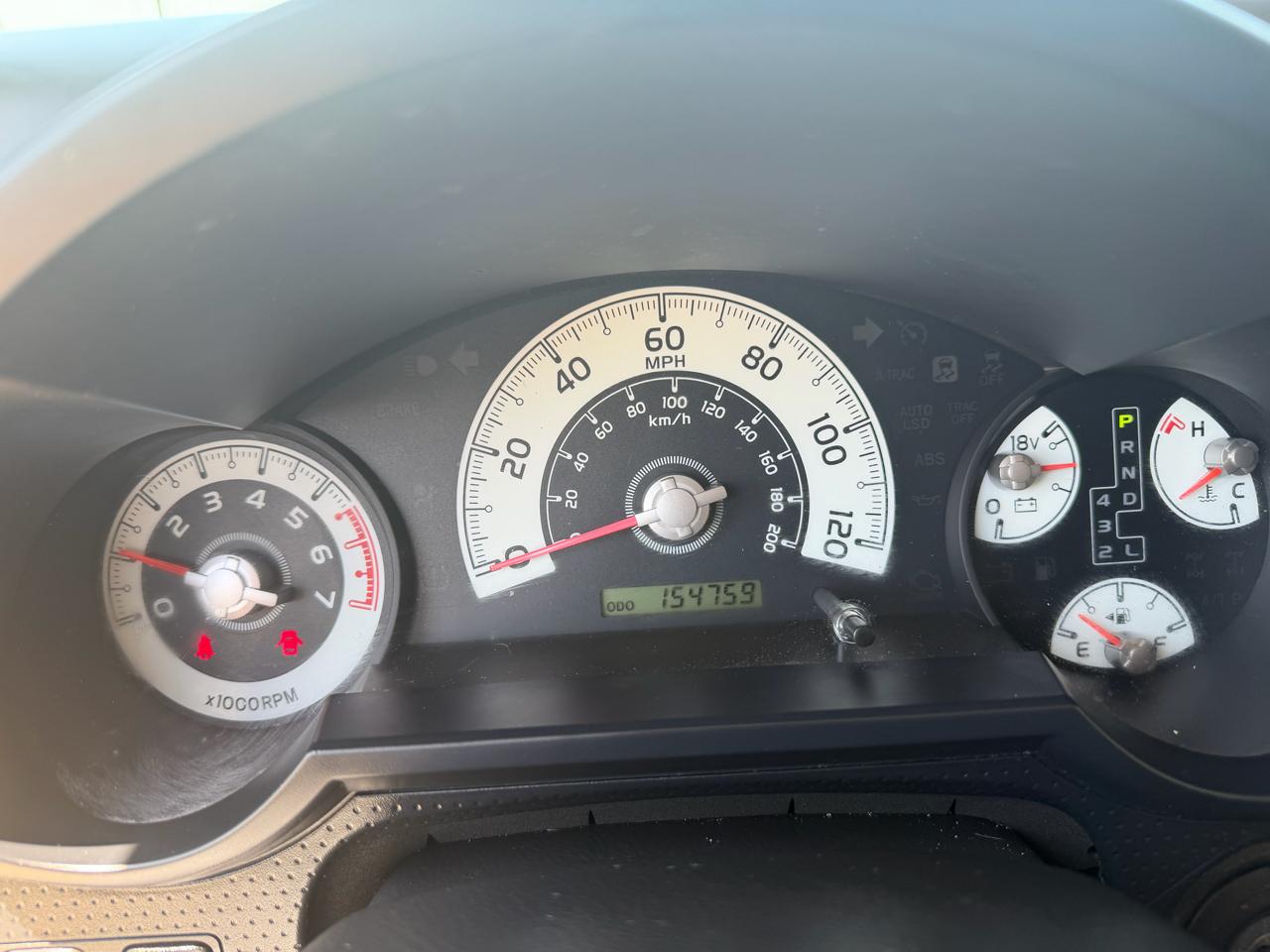 Toyota FJ Cruiser 2WD 2012