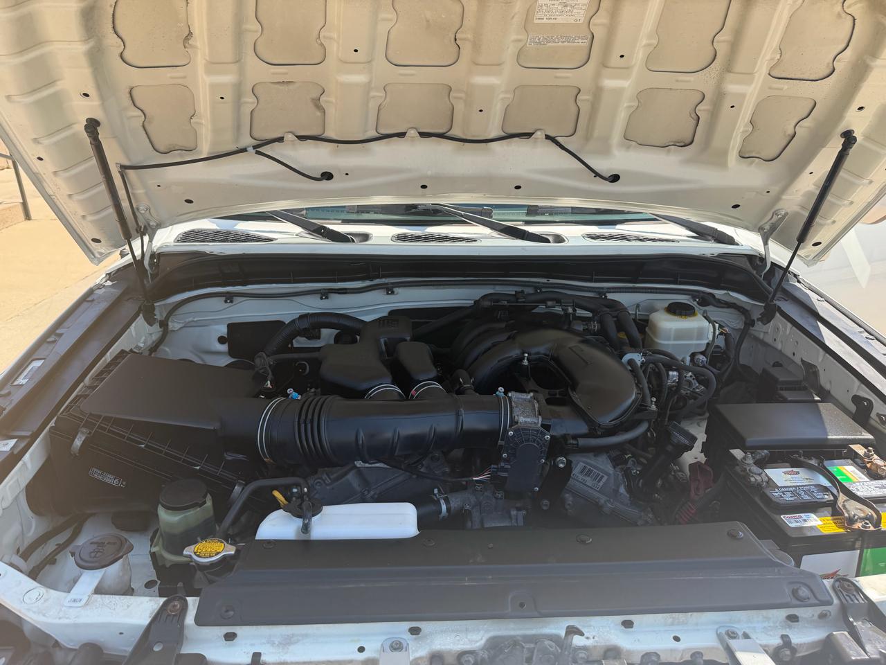 Toyota FJ Cruiser 2WD 2012
