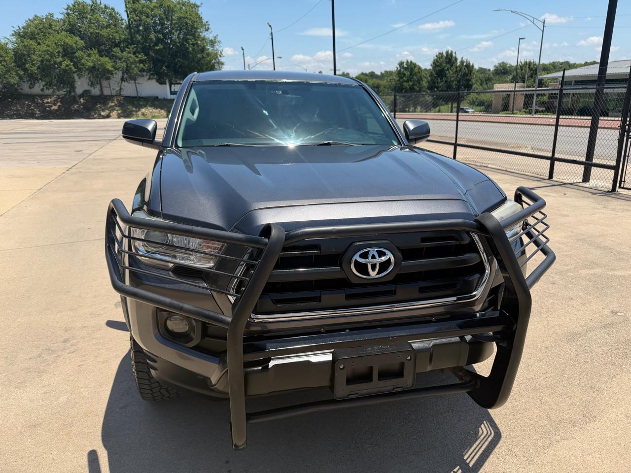Toyota Tacoma  2017