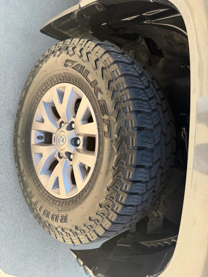Toyota Tacoma  2017