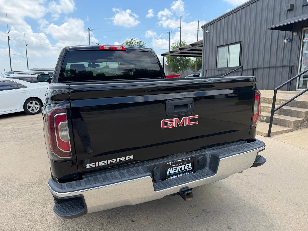 GMC Sierra 1500 SLT Crew Cab Long Box 4WD 2016