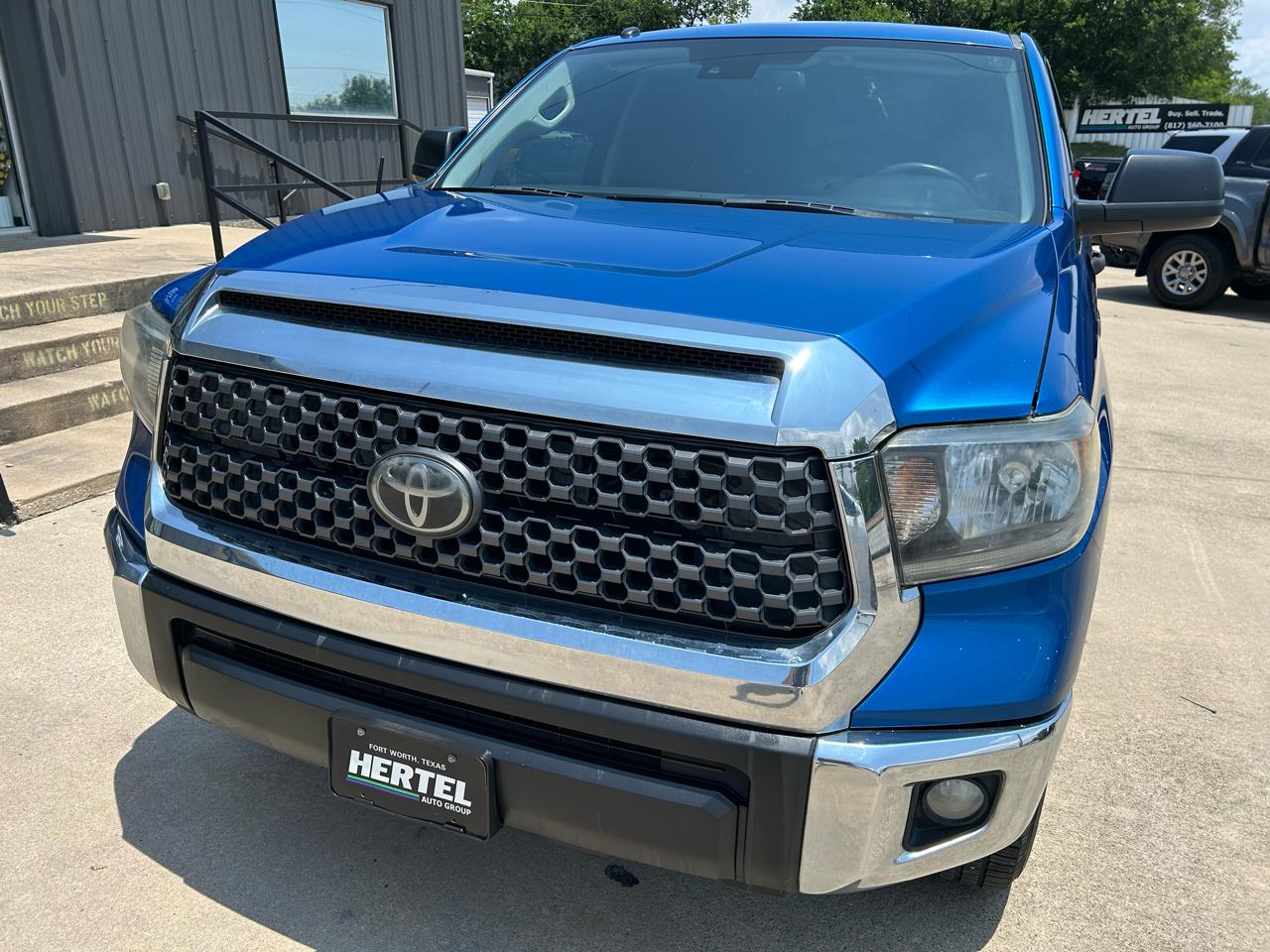 Toyota Tundra SR5 5.7L V8 CrewMax 2WD 2018