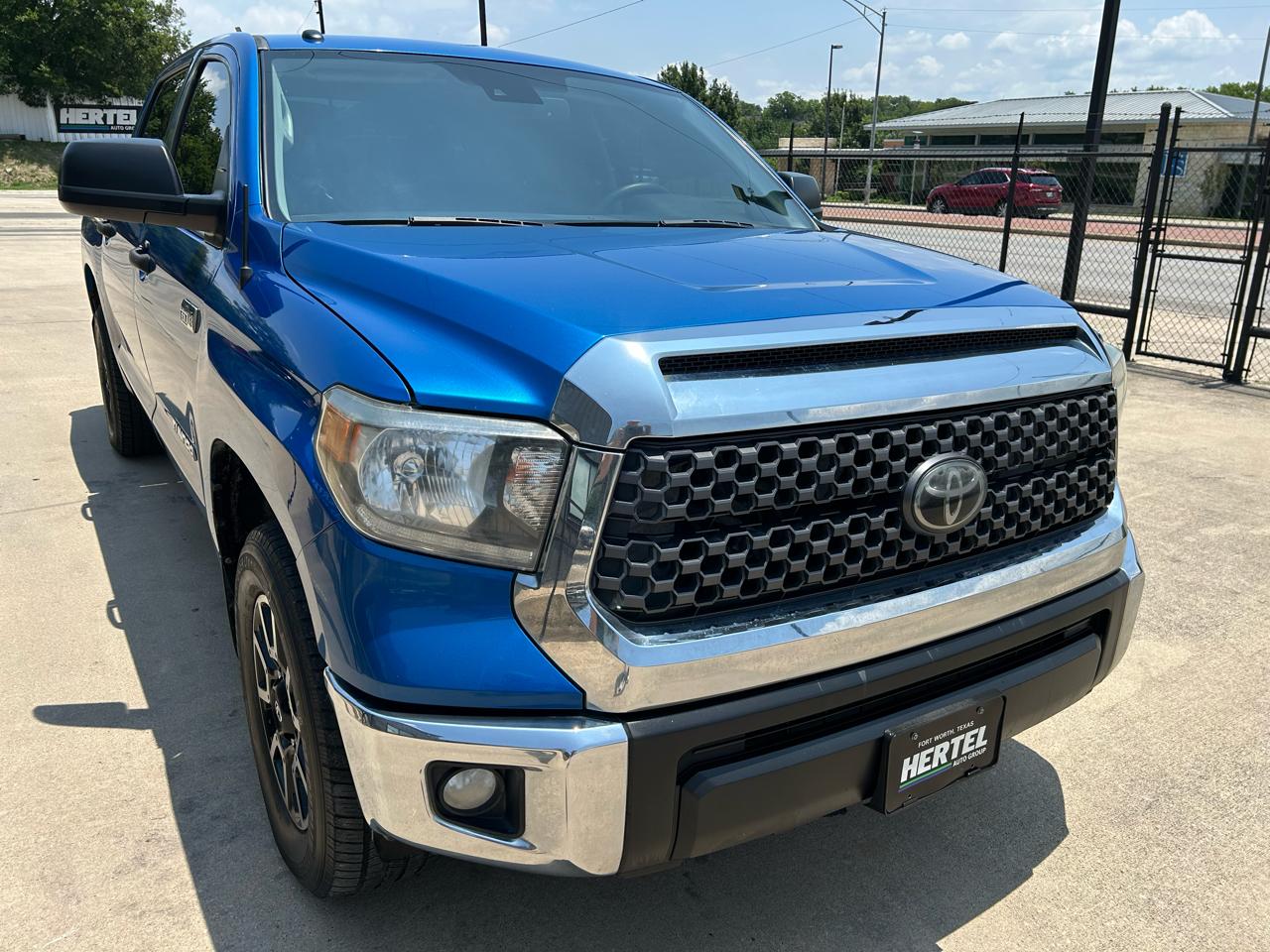 Toyota Tundra SR5 5.7L V8 CrewMax 2WD 2018