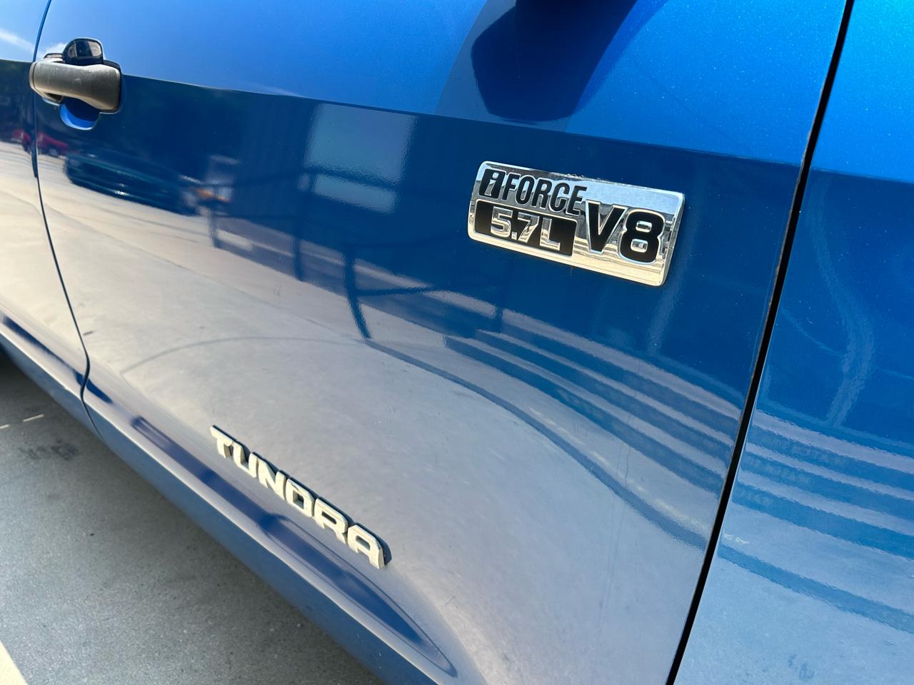 Toyota Tundra SR5 5.7L V8 CrewMax 2WD 2018