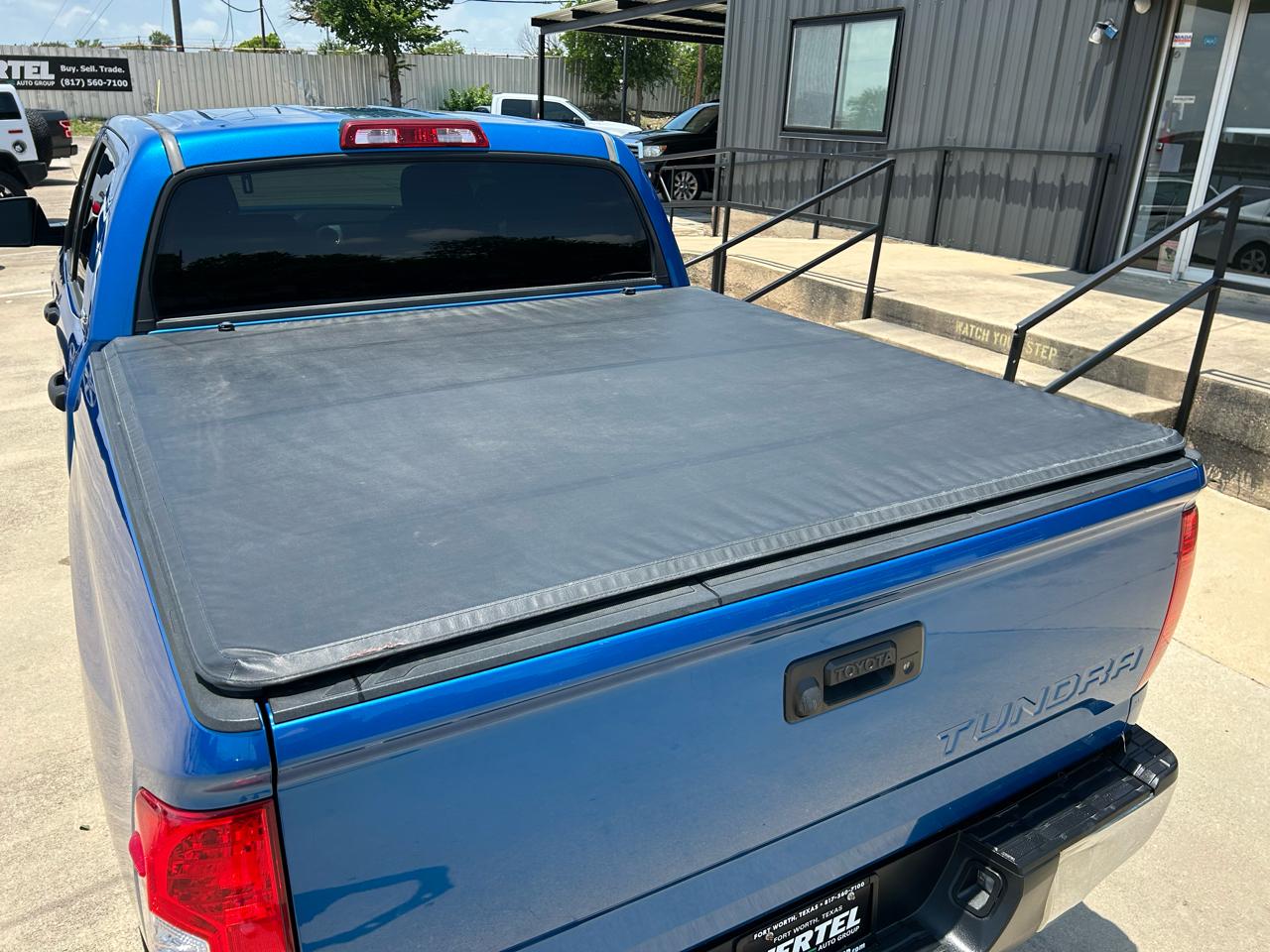 Toyota Tundra SR5 5.7L V8 CrewMax 2WD 2018