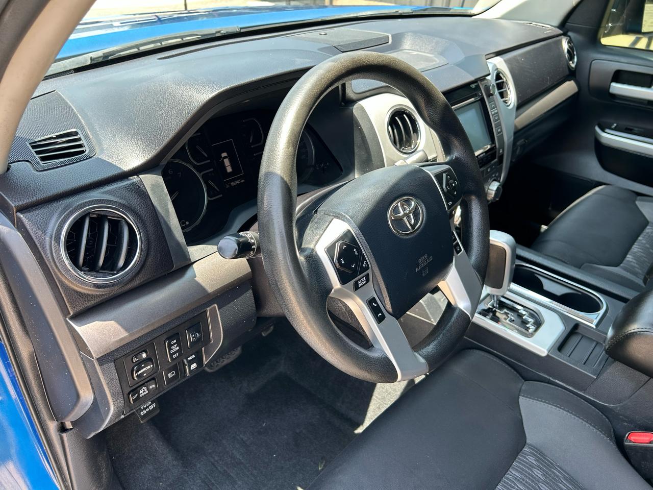 Toyota Tundra SR5 5.7L V8 CrewMax 2WD 2018