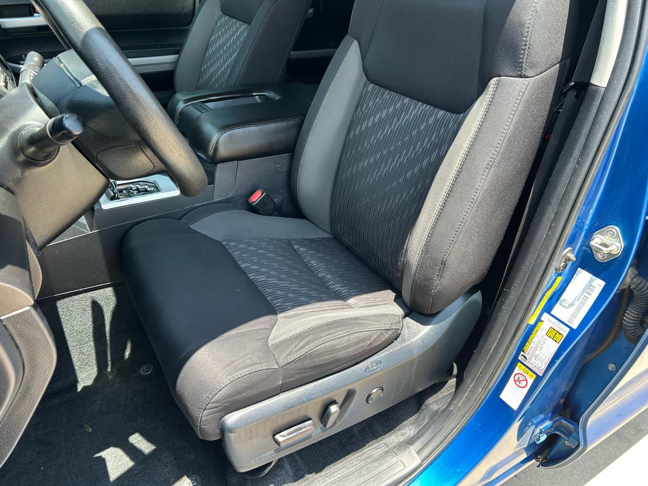 Toyota Tundra SR5 5.7L V8 CrewMax 2WD 2018
