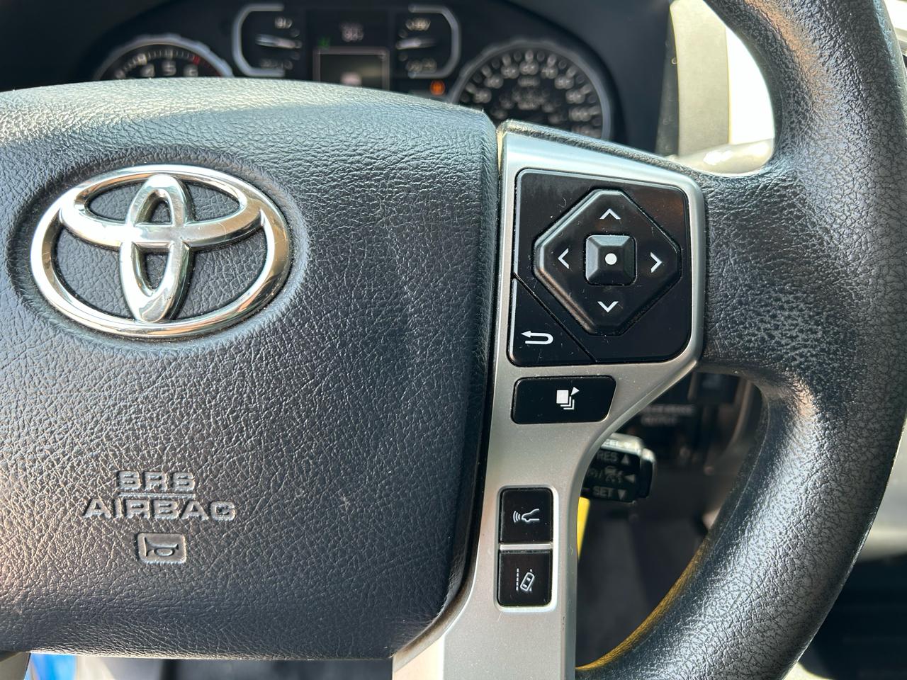 Toyota Tundra SR5 5.7L V8 CrewMax 2WD 2018