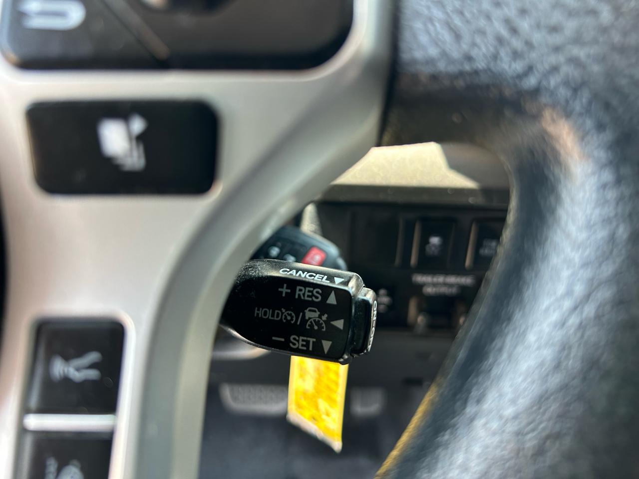 Toyota Tundra SR5 5.7L V8 CrewMax 2WD 2018