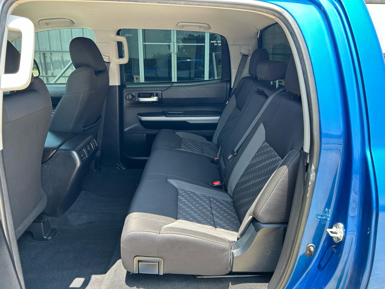 Toyota Tundra SR5 5.7L V8 CrewMax 2WD 2018