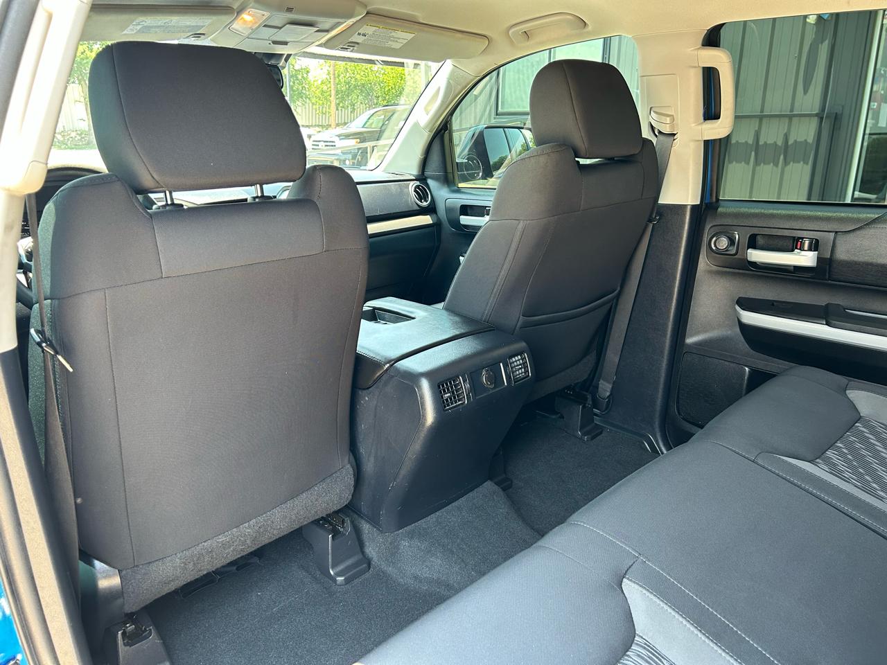 Toyota Tundra SR5 5.7L V8 CrewMax 2WD 2018