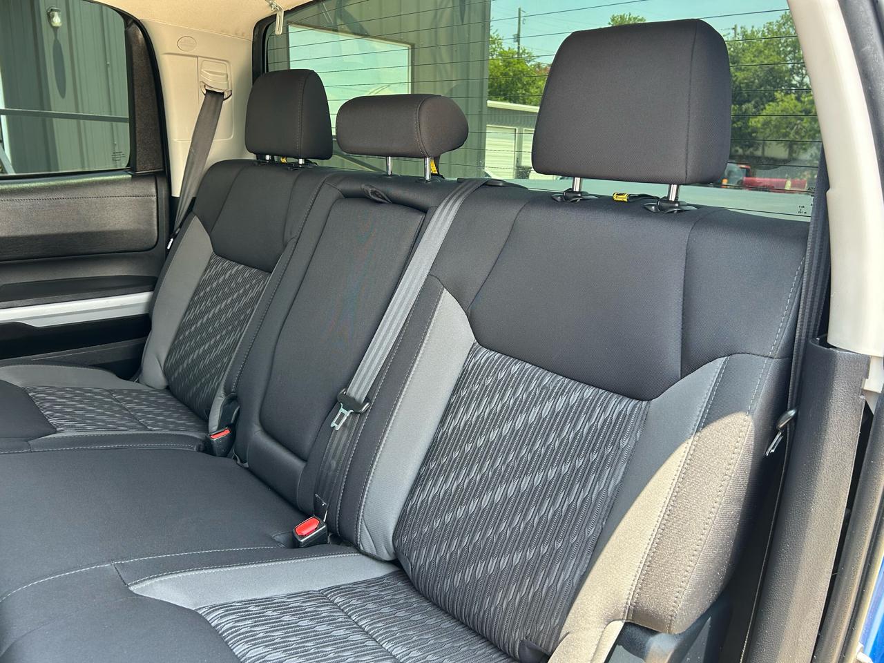 Toyota Tundra SR5 5.7L V8 CrewMax 2WD 2018