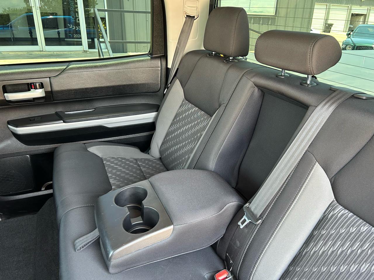 Toyota Tundra SR5 5.7L V8 CrewMax 2WD 2018