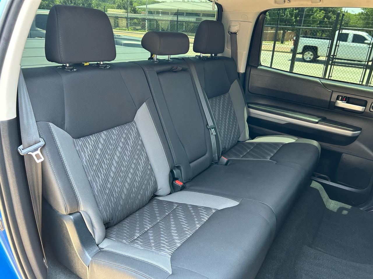 Toyota Tundra SR5 5.7L V8 CrewMax 2WD 2018