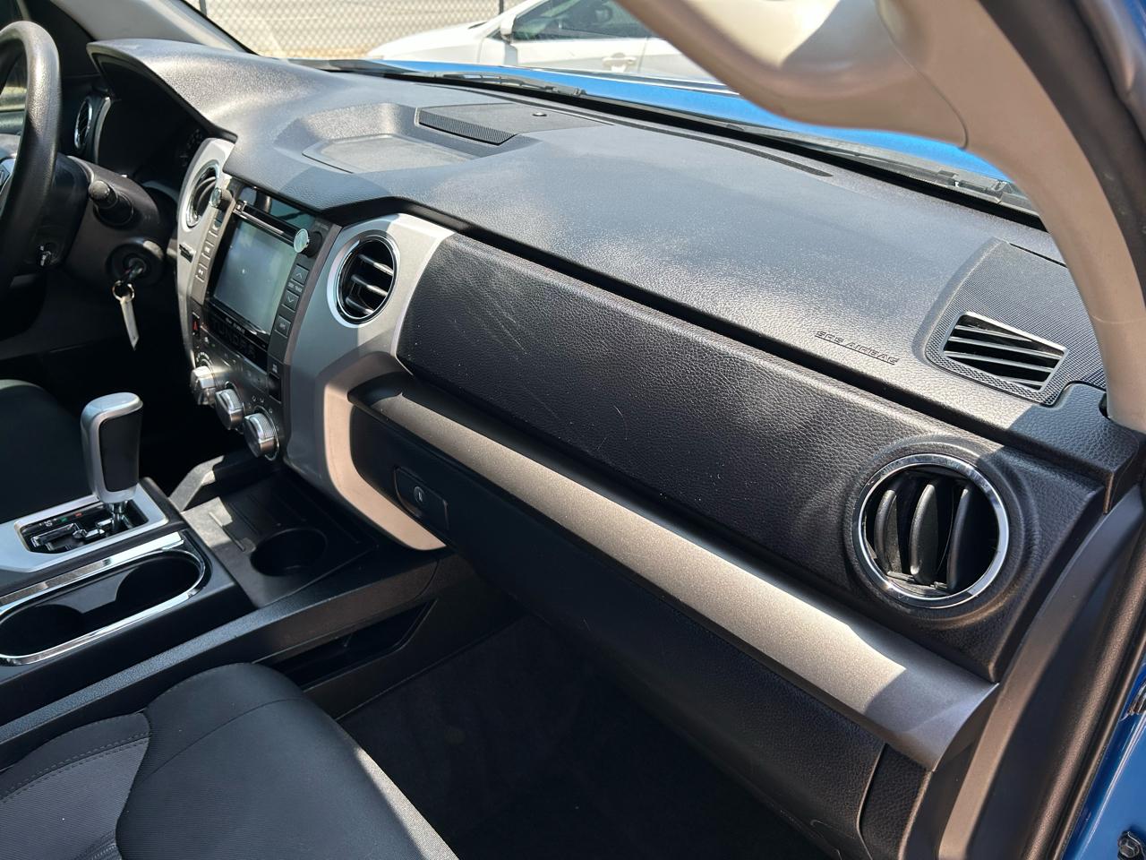 Toyota Tundra SR5 5.7L V8 CrewMax 2WD 2018